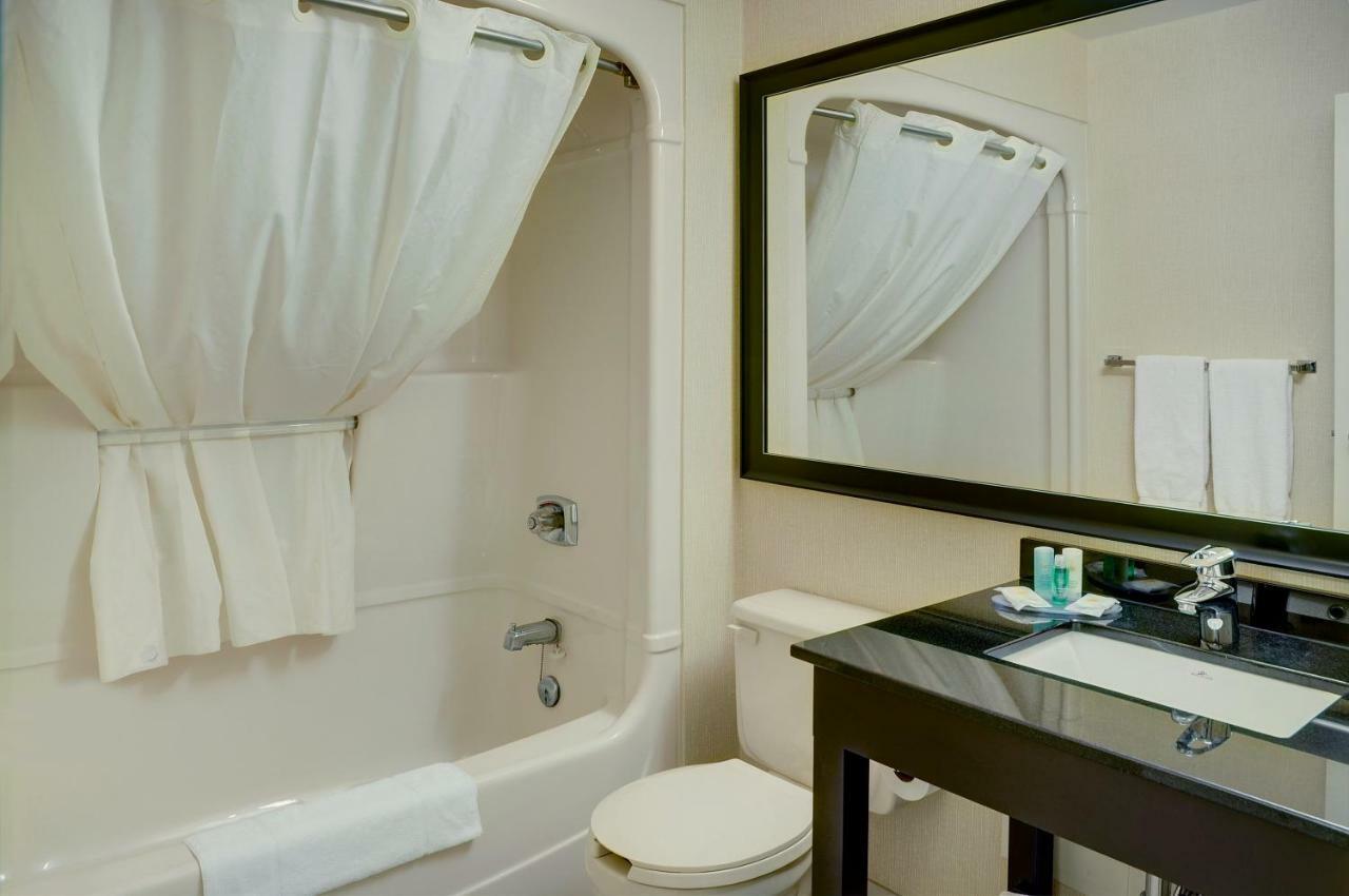 Comfort Inn Суифт-Каррент Экстерьер фото